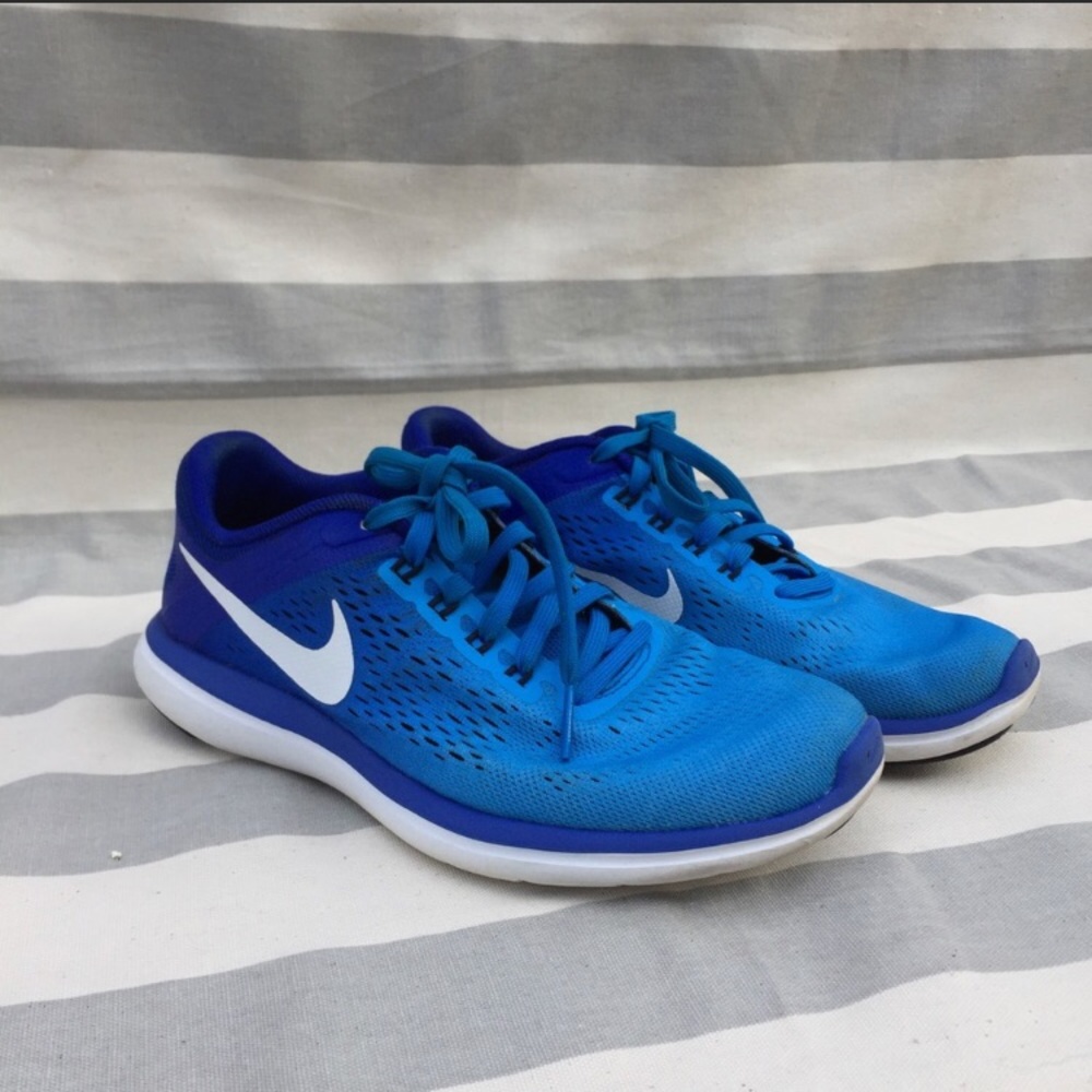 Size 6 Nike’s